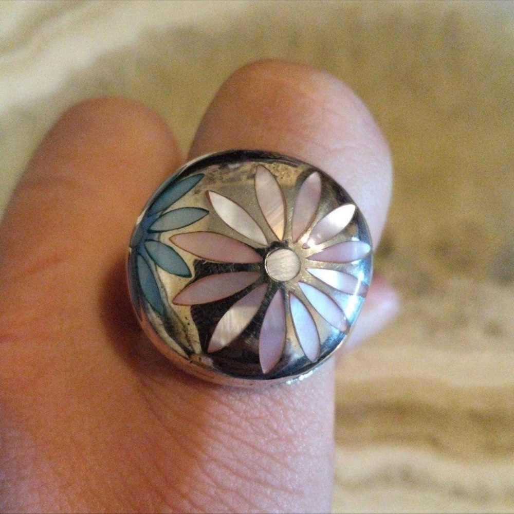 Vintage Inlaid MOP 925 Dome Ring